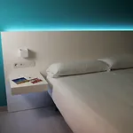 Πανσιόν Four 4*