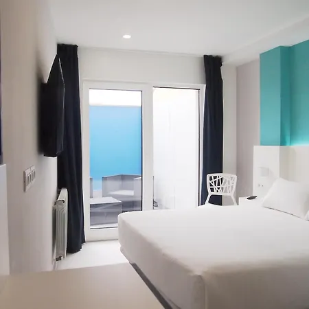 게스트하우스 Four 4*