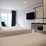 Guest house Four 4*